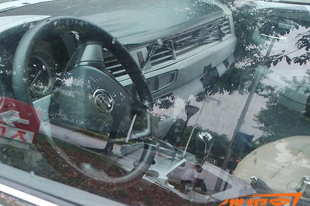 东风风行全新SUV谍照 或定名风行SX5