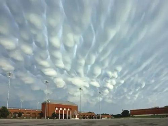 一定要自驾去看看 世界上罕见的自然奇观