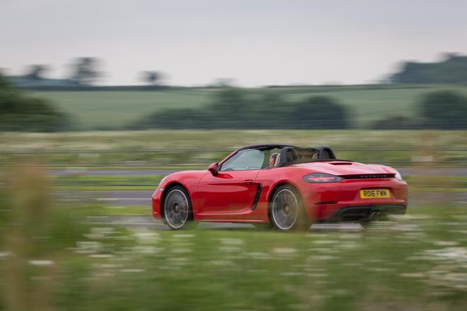 相约保时捷银石赛道体验中心