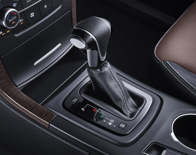 2017款北汽幻速S6 CVT售价8.98-11.68万元