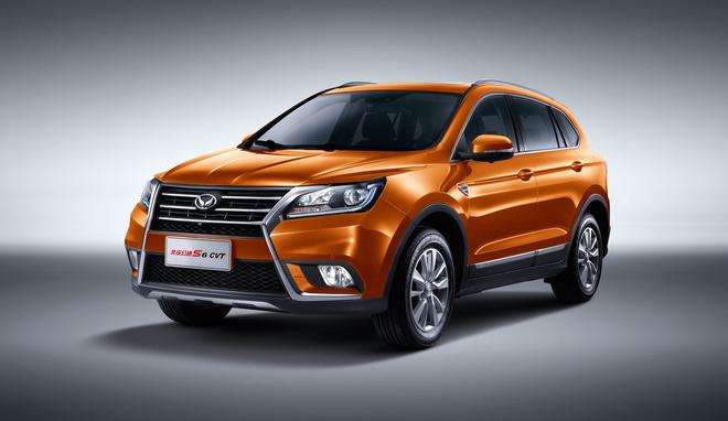 2017款北汽幻速S6 CVT售价8.98-11.68万元