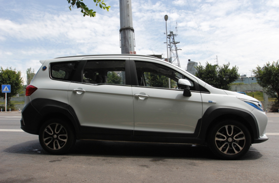 潍柴英致G5实车图曝光 预计9月上市