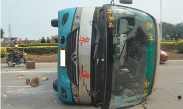 为什么客车窗户要设计成全封闭的