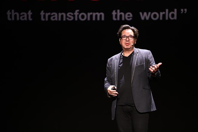 美国艺术中心设计学院娱乐系系主任　GuillaumeAretos