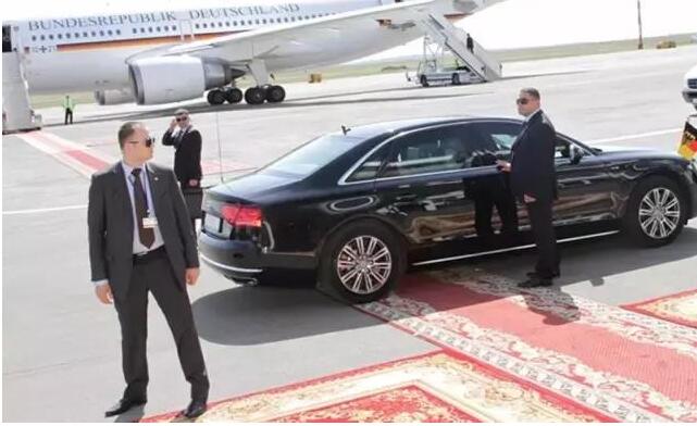 比亚迪最强SUV 100万 防弹防水 能自动驾驶