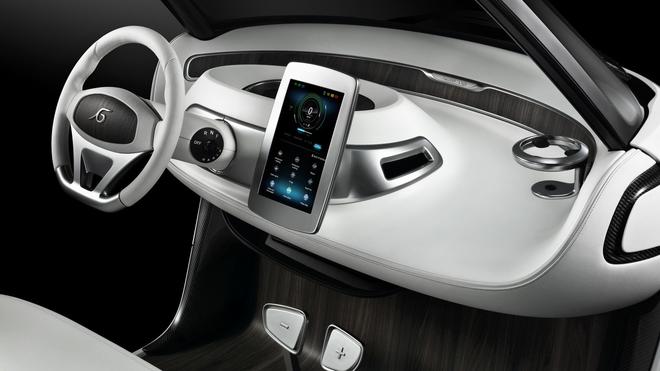 Garia Go！打高尔夫球也要开奔驰！