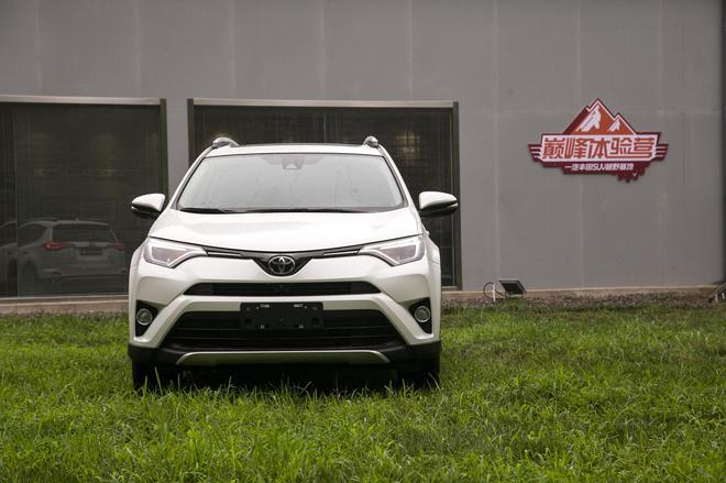 配置有所提升 一汽丰田RAV4荣放今日上市