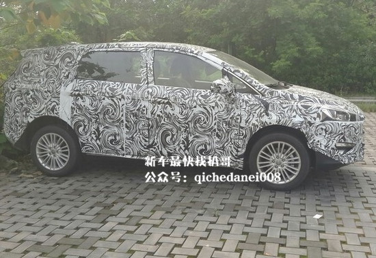 竞相升级，力帆全新MPV神似福特S-MAX