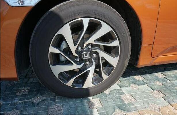 已首保！美女女司机谈谈新思域带来的感受