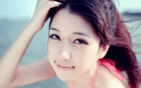 自驾十个最香艳的裸体海滩，美不胜收！