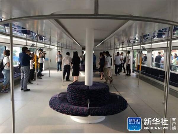 城市陆地空客 巴铁试验车启动路面测试