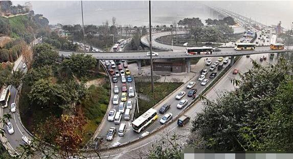 导航的坟场 再也没有比重庆更难开的路了