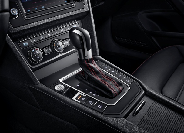 凌渡GTS 颜值性能两不误