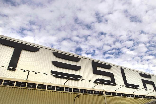 数说|特斯拉连续13季度亏损 8万销量或难保