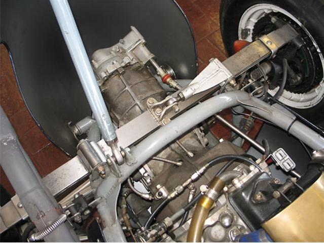 不踩离合就能换挡 真老司机技能