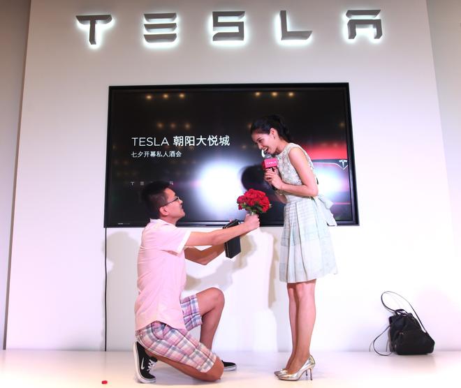 京城第六家 特斯拉大悦城体验中心七夕揭幕