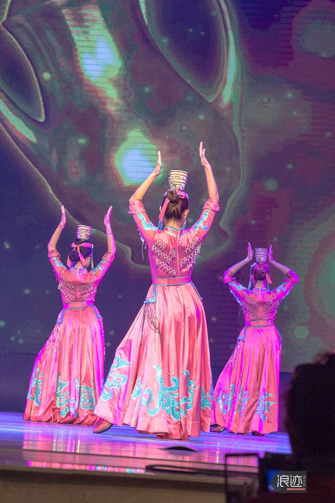 追寻内蒙之魂 自驾鄂尔多斯祭拜成吉思汗