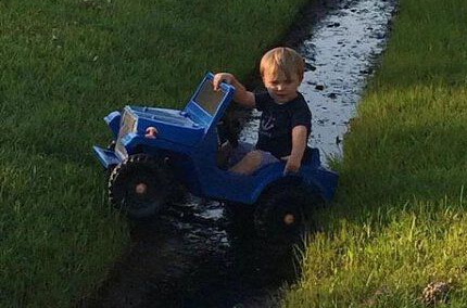 相比之下我比较喜欢旁边的这辆车