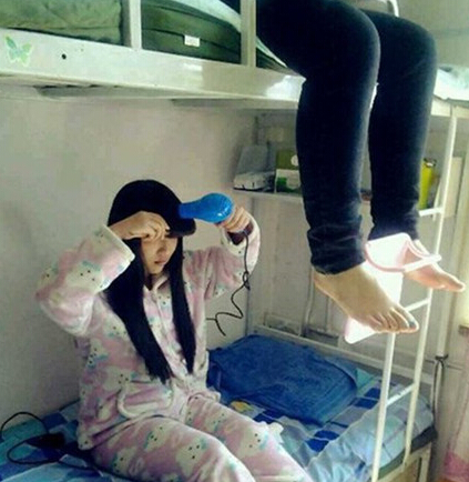 相比之下我比较喜欢旁边的这辆车