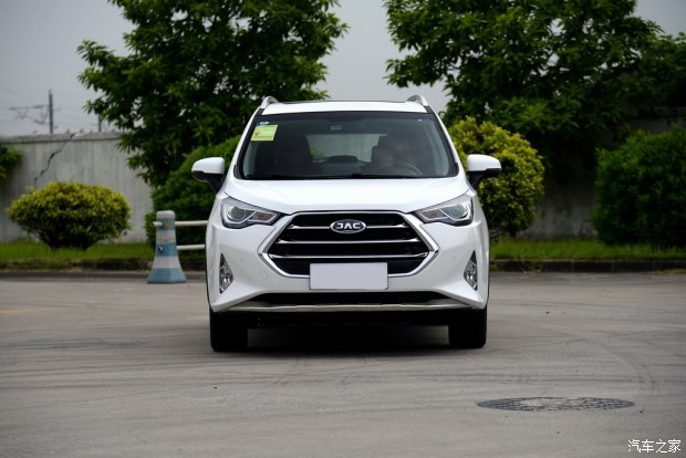 内饰/外观有变化 新款瑞风S3实车曝光