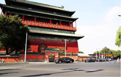 全新一代君越北京城中大秀好身材