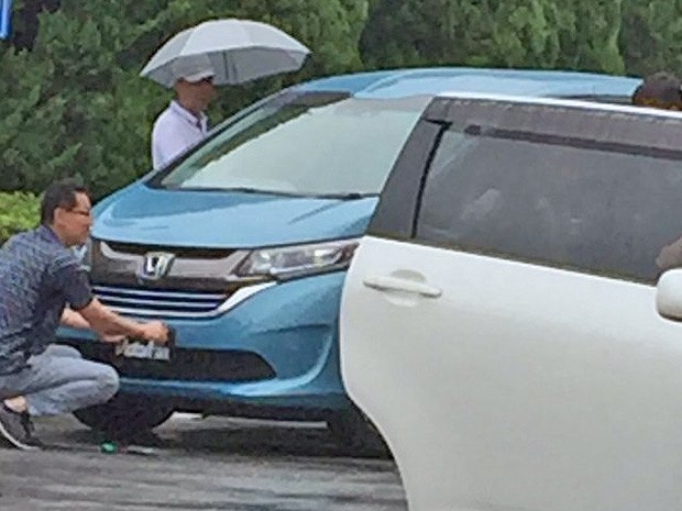 飞度MPV版 本田新一代Freed实车曝光