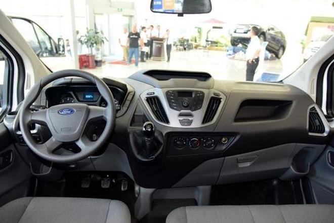 客货两用 江铃福特全新全顺实车亮相 