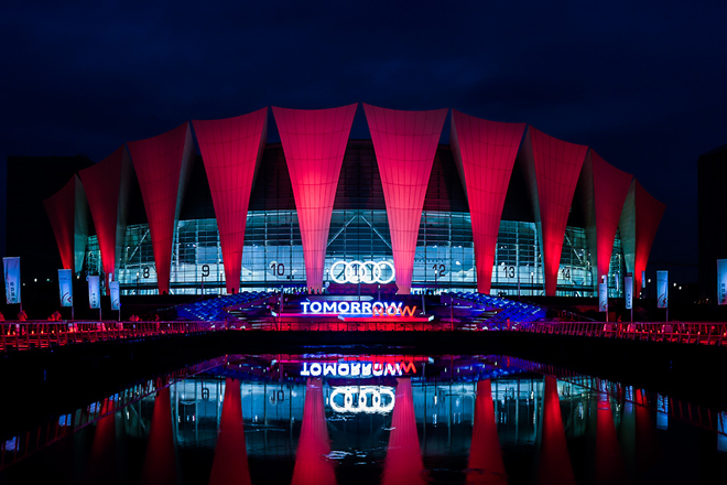 2016奥迪品牌峰会暨全新奥迪A4L发布会在上海东方体育中心启幕