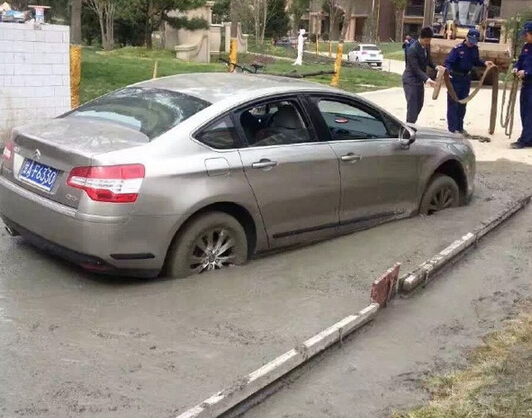 脚踏两条船的女人不能要 脚踩两辆车的？