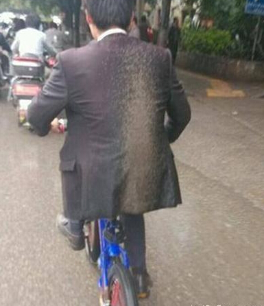 脚踏两条船的女人不能要 脚踩两辆车的？