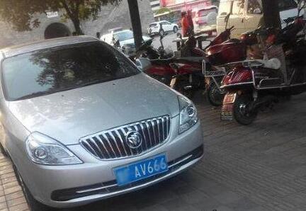 女司机！ 你是故意的吧！