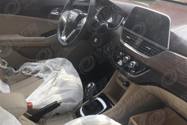 宝骏新车定名310L 或今年广州车展上市