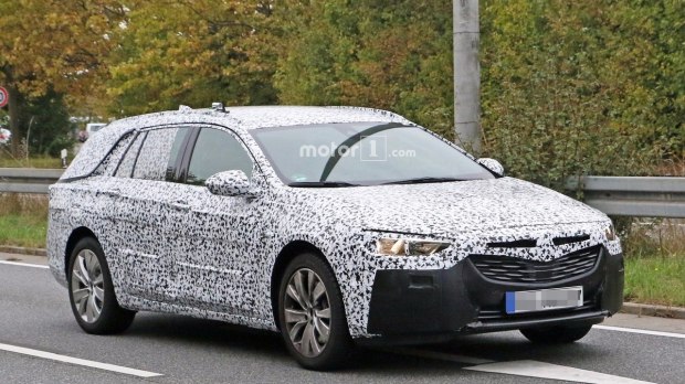 未来将换标别克 全新英速亚旅行版谍照