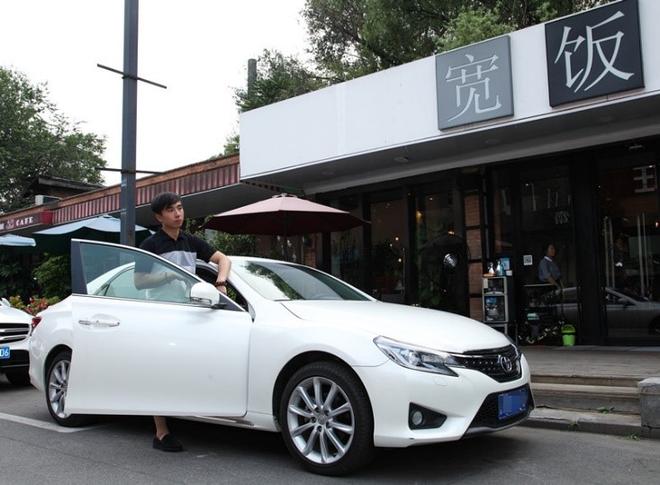 在追逐速度的道路上,随性洒脱