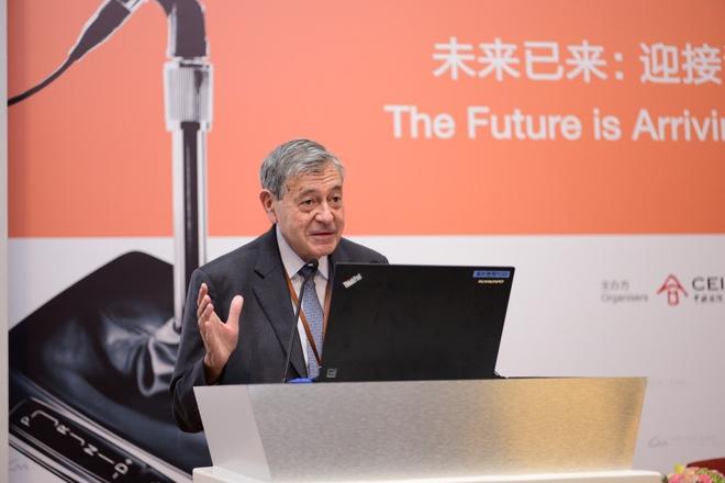 中欧国际工商学院院长佩德罗•雷诺教授