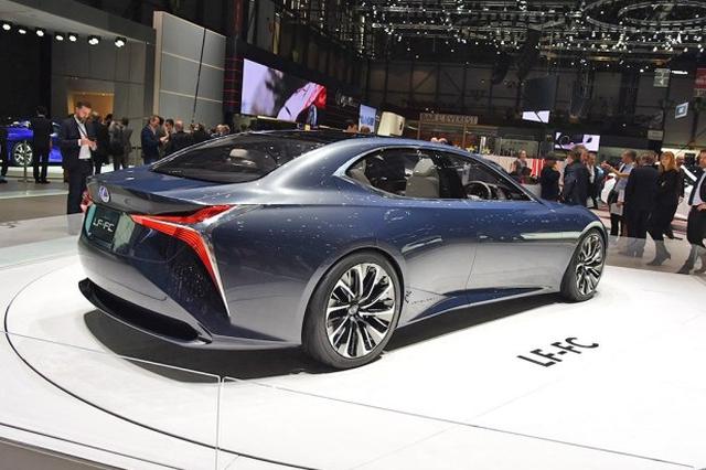 雷克萨斯LF-FC概念车