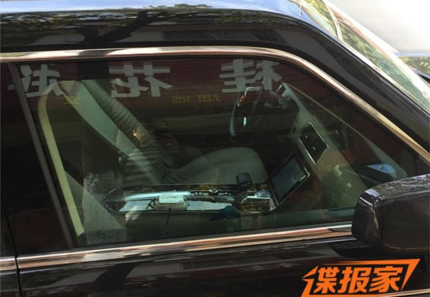 霸气的大红旗没了 新款红旗L5民用版谍照