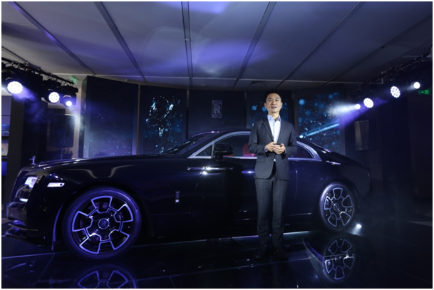 劳斯莱斯中国区市场部高级经理 王悦先生现场讲解最新产品魅影 Black Badge