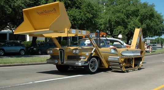 每日趣图|美女裙子太短 一下车全走光了