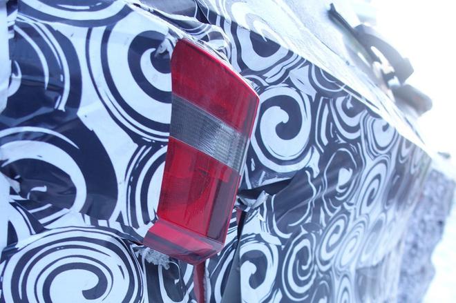 全新7座中型SUV 凯翼X7路试谍照曝光