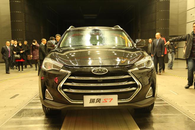 瑞风S7试验车辆展示