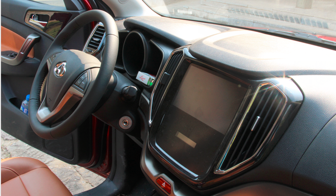 长安CX70试车报告:粗中有细 大七座万金油