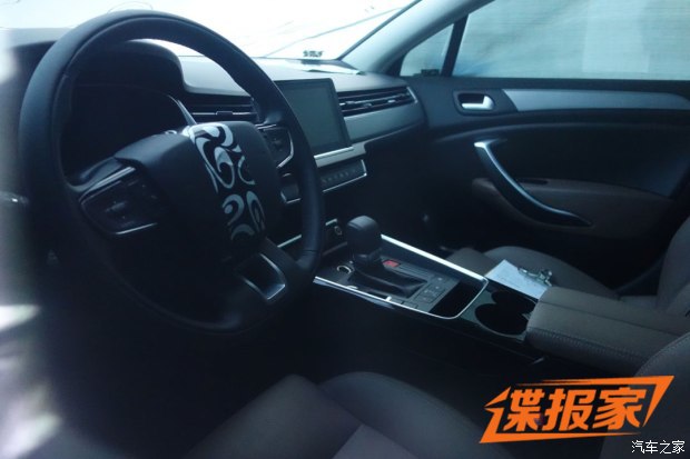 东风雪铁龙C5最新谍照 采用LED大灯