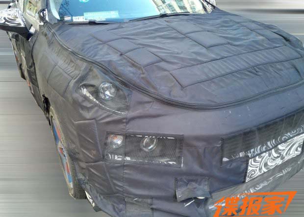推三厢车型 LYNK&CO CS11谍照首次曝光 