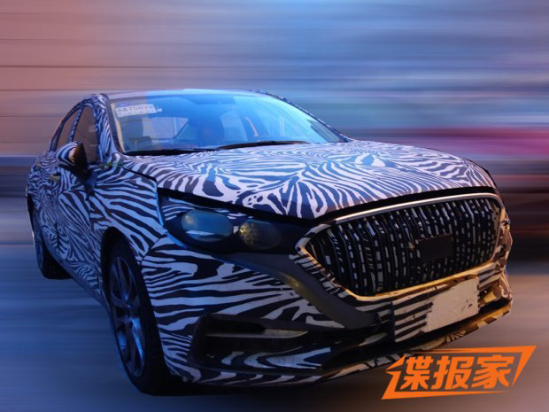 红旗H5此前路试谍照