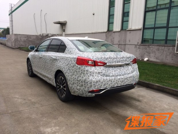 众泰Z560最新谍照曝光 将更换尾部标识 