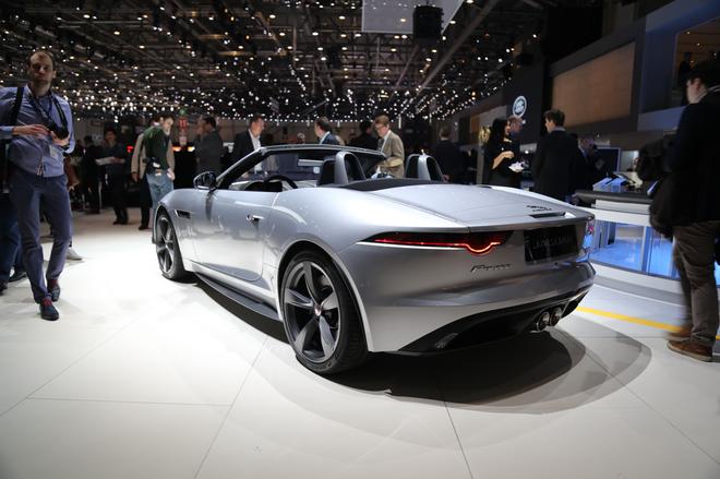 2017日内瓦车展 新款捷豹F-TYPE发布