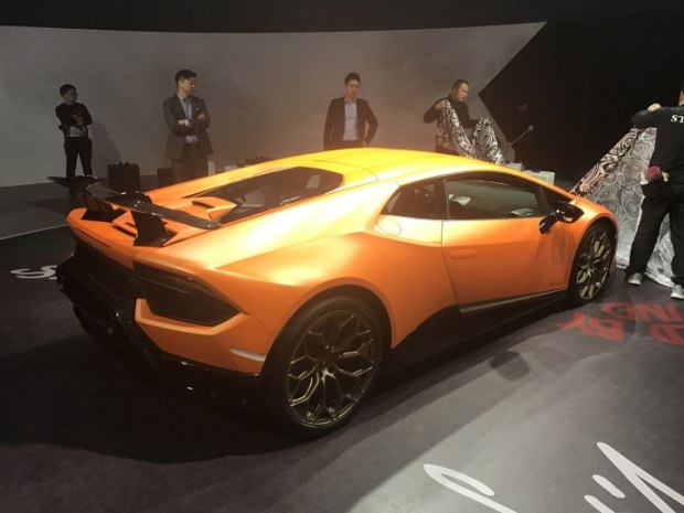 纽北最速量产车 Huracan新车型国内发布