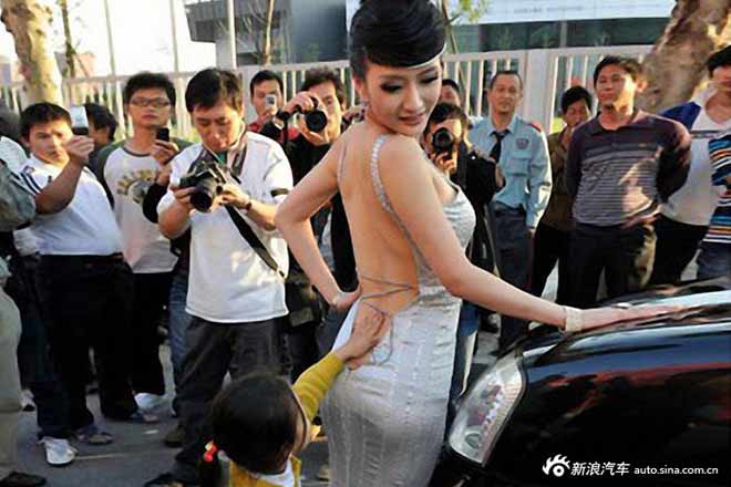 上海车展第二弹 张继科试驾6000万超跑要换车？