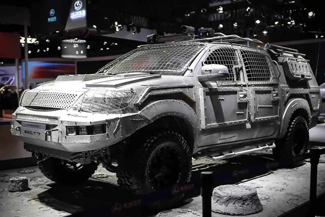 上海车展第二弹 张继科试驾6000万超跑要换车？